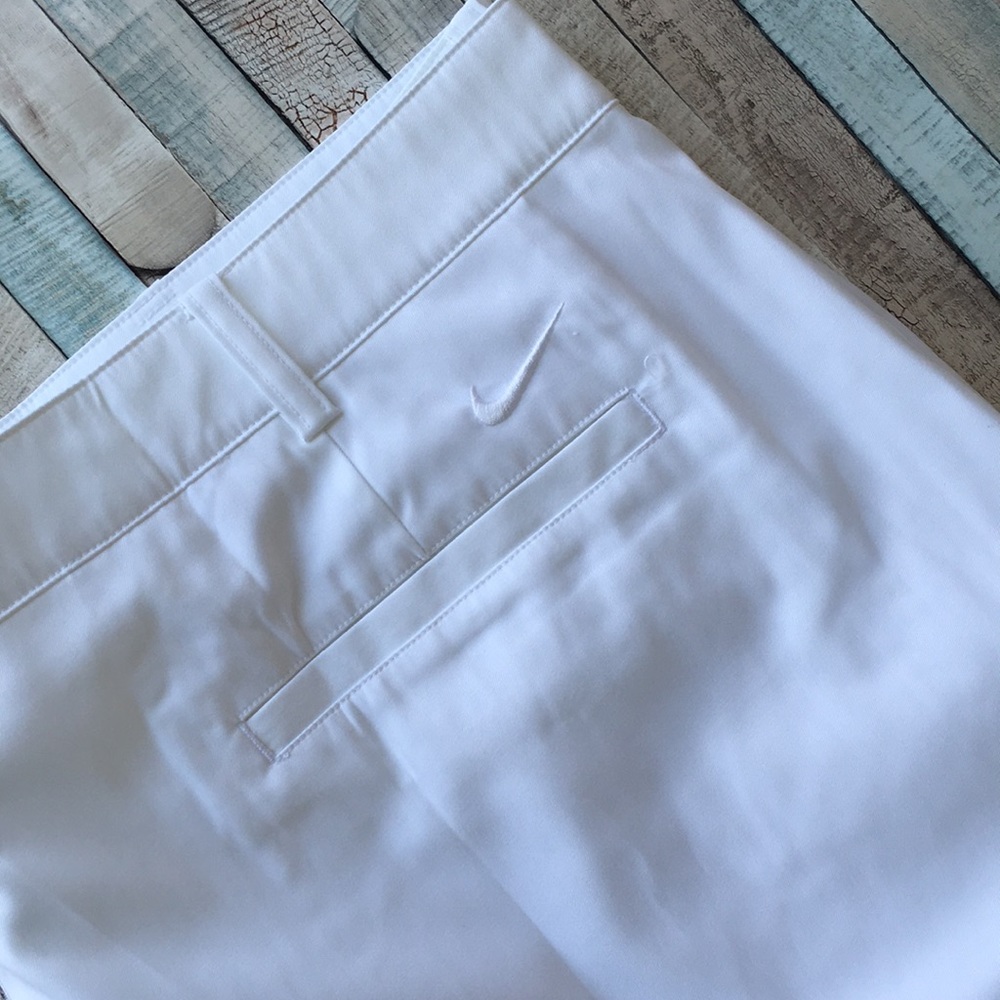 White Nike Golf Performance Shorts - Picture 4 of 4